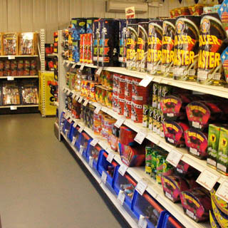 Tour Stateline Fireworks - New Hampshire Fireworks Factory Outlet