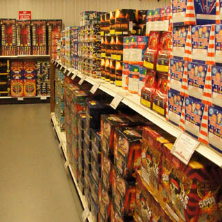 Tour Stateline Fireworks - New Hampshire Fireworks Factory Outlet